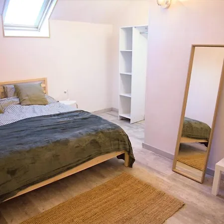 Charmante Met Prachtig Uitzicht Holiday home La Cellette (Puy-de-Dome)