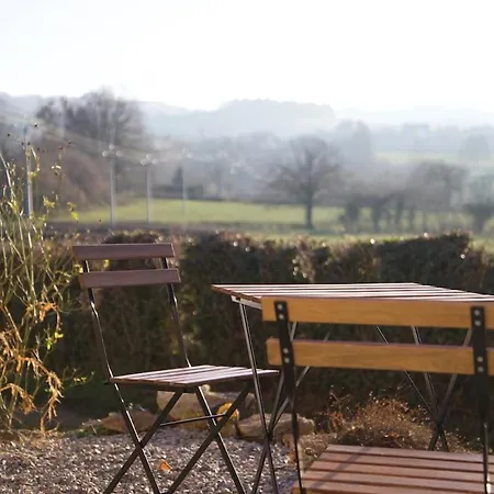 Holiday home Charmante Met Prachtig Uitzicht La Cellette (Puy-de-Dome)